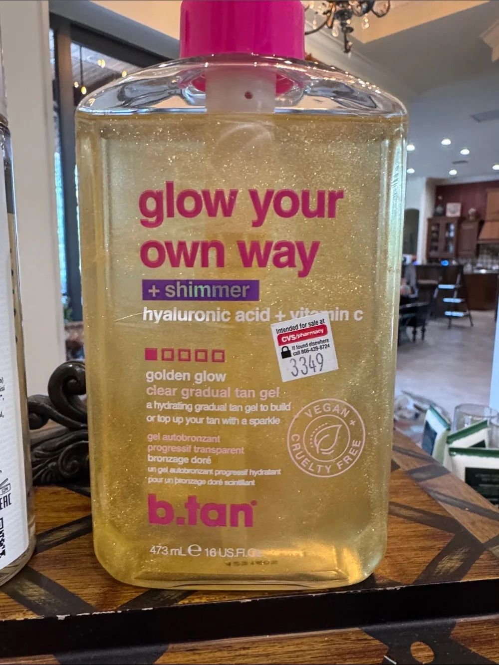 b.tan Glow Your Own Way Shimmer Gel & Tanologist Medium Mousse